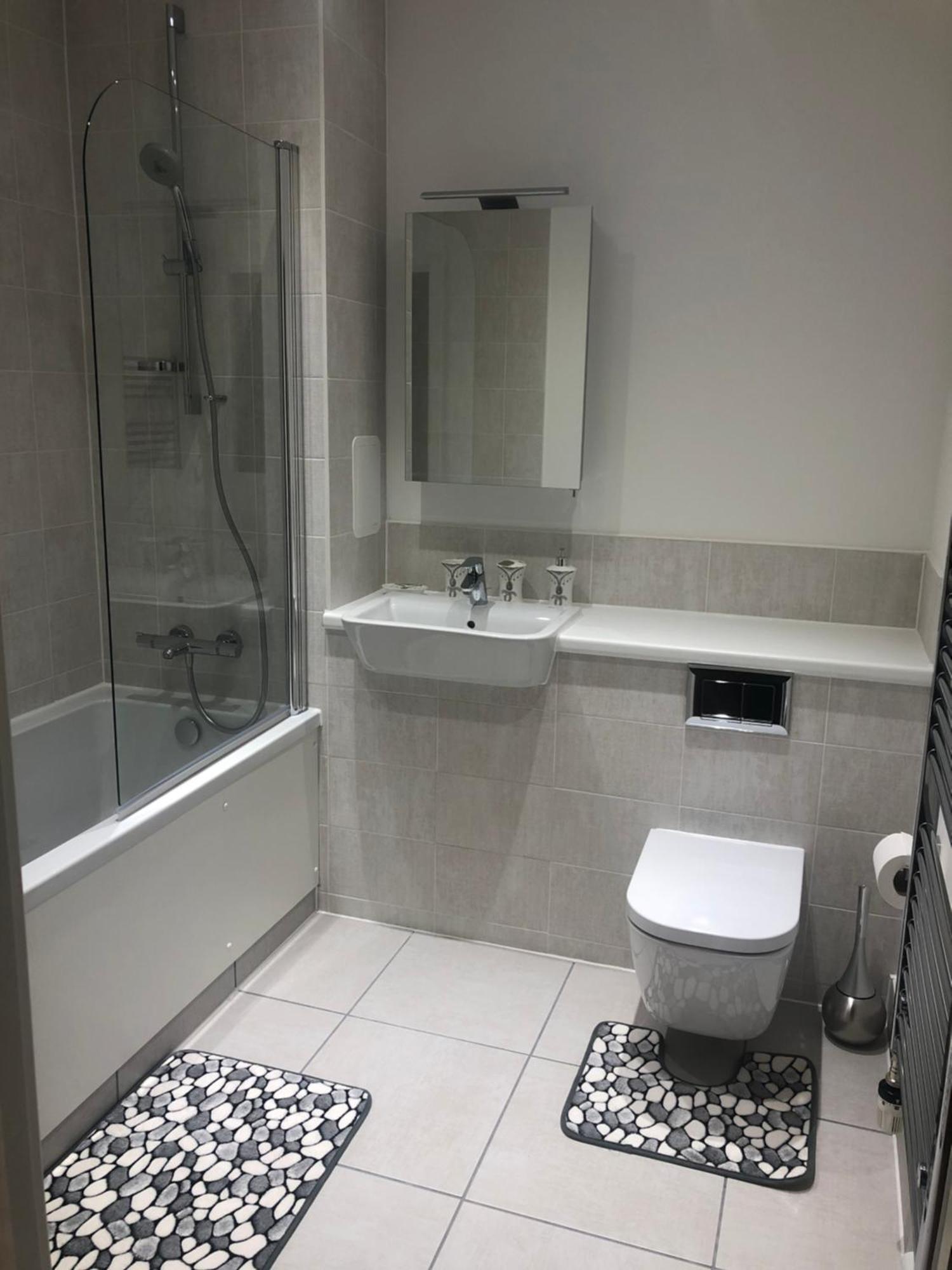 Luxury Kingsize Bedroom With Private Bathroom Northolt  Dış mekan fotoğraf
